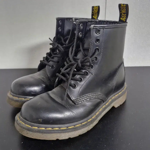 [BUNJANG] Dr. Martens 1460 8-Eye Smooth Leather Boots / 닥터마틴 1460 8홀 스무스 부츠(235)