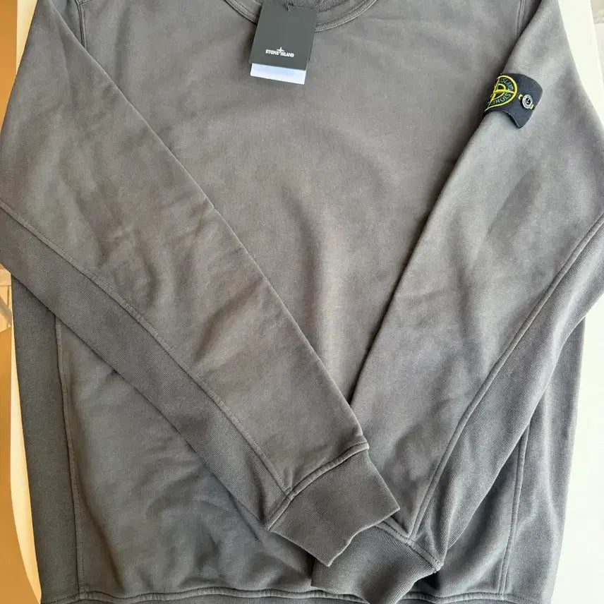 [BUNJANG] Stone Island Crewneck Sweatshirt 26ss / 스톤아일랜드 맨투맨 26ss
