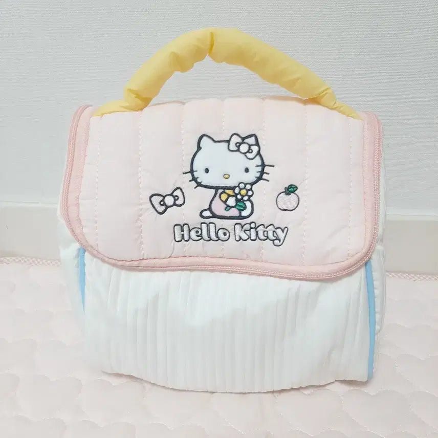 [BUNJANG] Sanrio Hello Kitty Handle Cosmetic Lunch Travel Pouch Bag Pink / 산리오 헬로키티 손잡이 화장품 도시락 여행용 핑크 파우치 가방