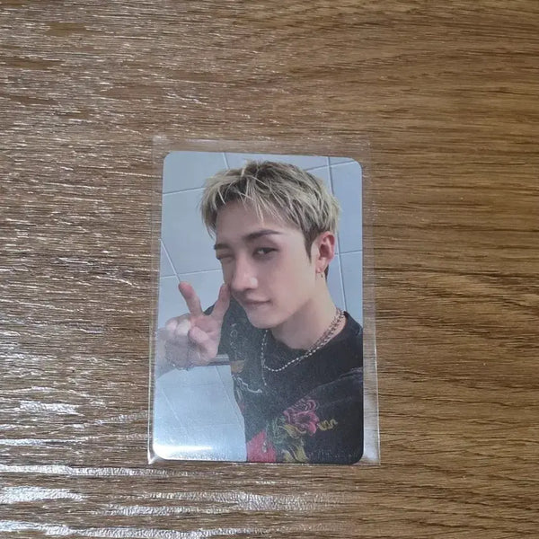 [BUNJANG] Stray Kids Bang Chan <Discomfort & Happiness> Soundwave Lucky Draw Photocard / 스키즈 방찬 디스앤댓 사웨 팝업 럭드