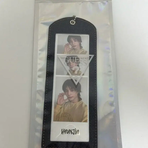 [BUNJANG] Stray Kids Hyunjin Guess Photocards / 스트레이키즈 현진 게스 사진