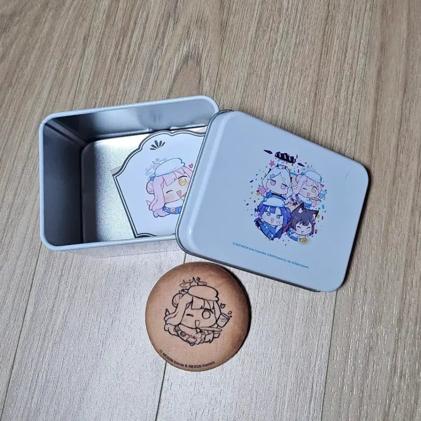 [BUNJANG] Blue Archive Mika Cookie Badge + Tin Case Bundle Set / 블루 아카이브 미카 쿠키 뱃지+틴케이스 (일괄)