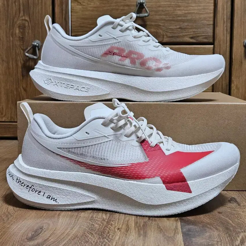 [BUNJANG] Xtep 2000km 5.0pro Stability Running Shoes (260mm) / 엑스텝 런닝화 260 Xtep 2000km 5.0pro  슈퍼트레이너 안정화 중상급자러너