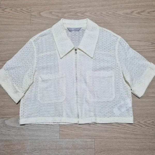 [BUNJANG] A'second Eyelet Lace Crop Zip-Up / 에이세컨즈 아일렛 레이스 크롭 집업