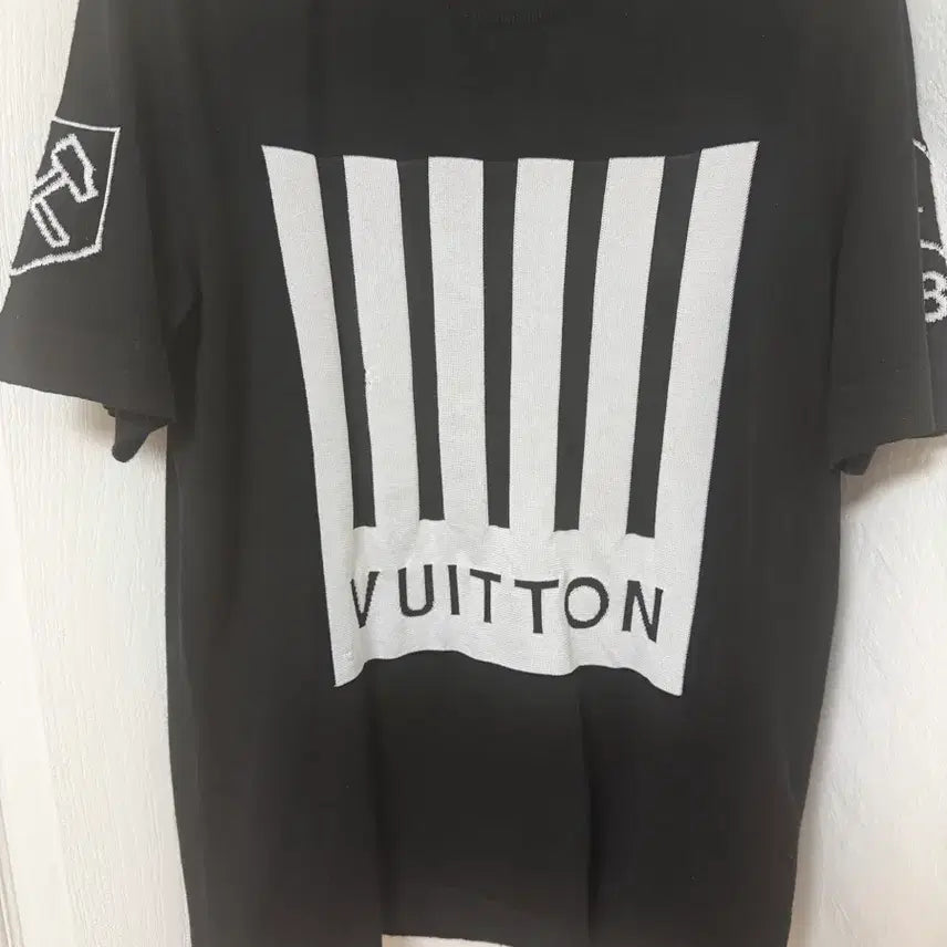 [BUNJANG] Louis Vuitton Knit Short Sleeve T-Shirt / 루이비통 니트반팔 S사이즈