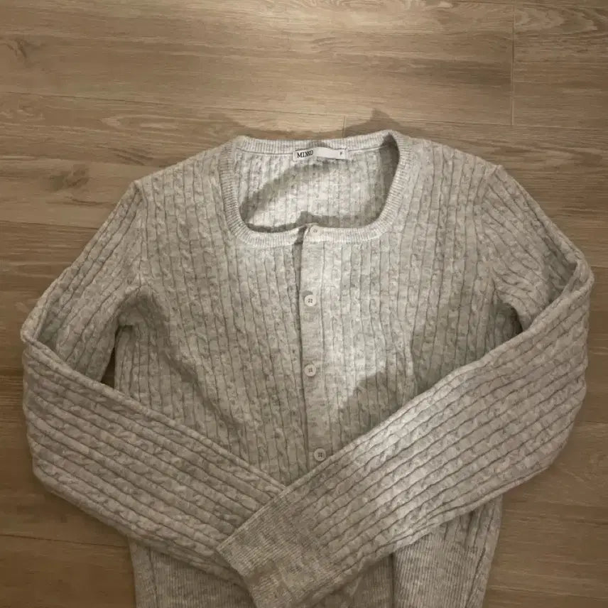 [BUNJANG] U-Neck Grey Cardigan (Free Size) / U넥 그레이 거디건 F사이즈