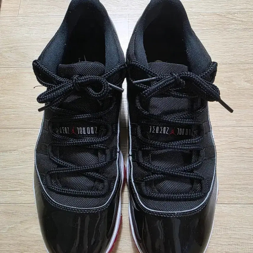 [BUNJANG] Nike Air Jordan 11 Retro Low Bred 290mm / 나이키 조던 11 레트로 로우 브레드 290mm
