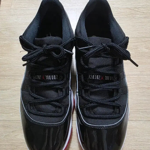 [BUNJANG] Nike Air Jordan 11 Retro Low Bred 290mm / 나이키 조던 11 레트로 로우 브레드 290mm
