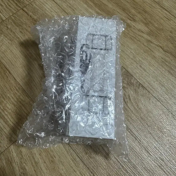 [BUNJANG] P.L.A.Y. LIVE Lightstick Mini Unsealed / 플레이브 응원봉 미니 아뵹 미개봉