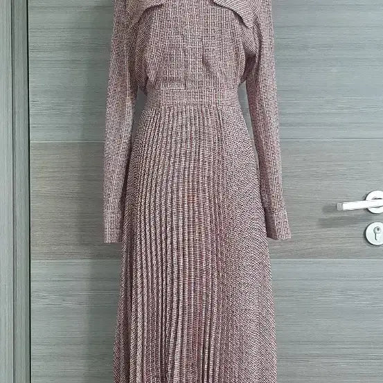 [BUNJANG] 8seconds Check Pattern Pleated Dress / 8seconds 체크 패턴 플리츠 원피스