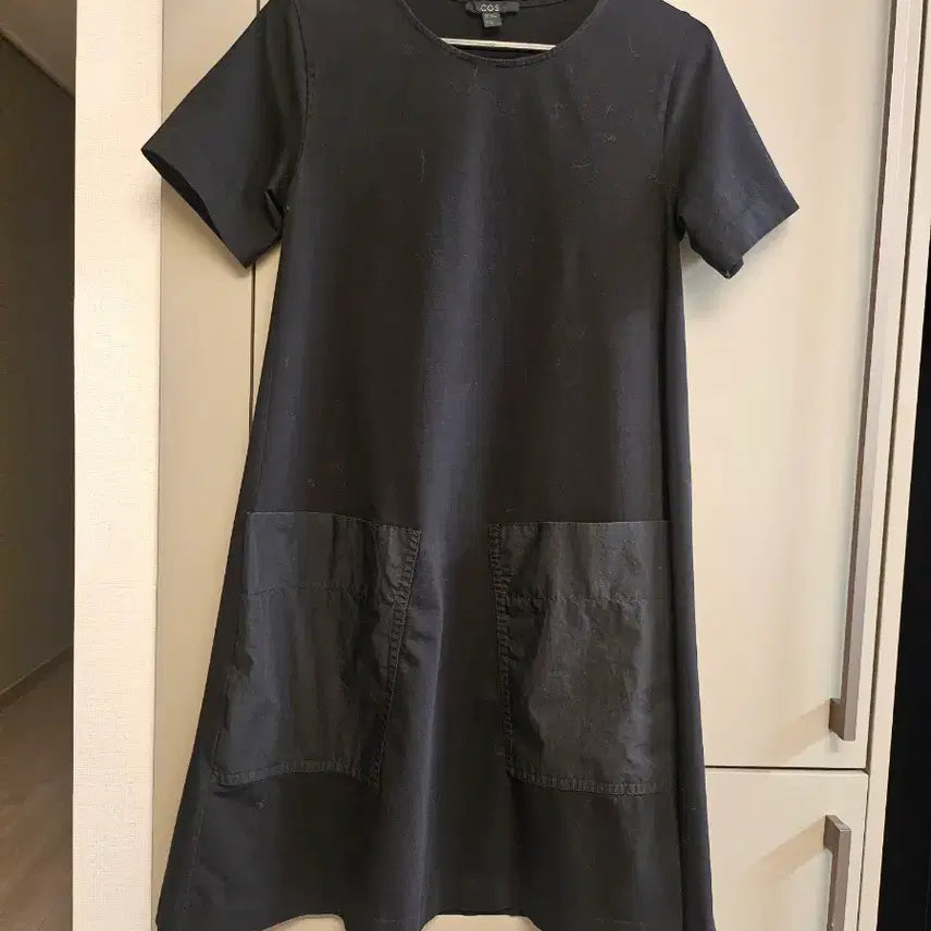[BUNJANG] COS Black Short Sleeve Dress with Pocket / 코스 블랙 포켓 반팔 원피스