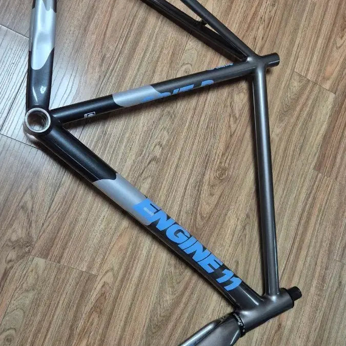 [BUNJANG] Engine11 Crit-D Gunmetal Frame / 엔진11 크릿디 건메탈 프레임