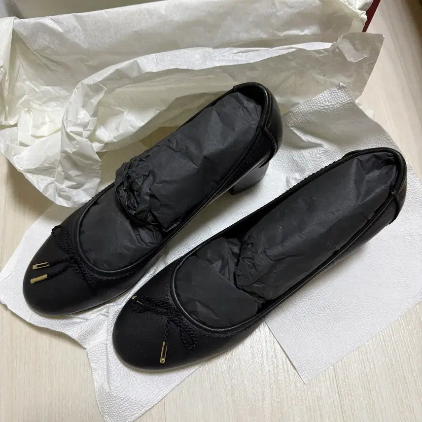 [BUNJANG] Salvatore Ferragamo ENEA 40 Black Lambskin Pumps (Size 6D / 230-235mm) / [S급/풀구성] 살바토레 페라가모 ENEA 40 블랙 램스킨 펌프스 데일리구두(6D / 230-235)