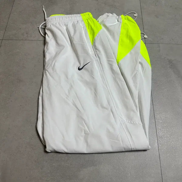 [BUNJANG] Palace x Nike P90 Pants / 팔라스 x 나이키 p90 팬츠