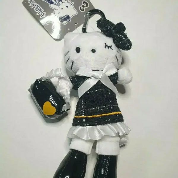 [BUNJANG] Hello Kitty Tweed Dress Doll Charm / 헬로키티 트위드 원피스 인형 키링 (8월까지만 판매)