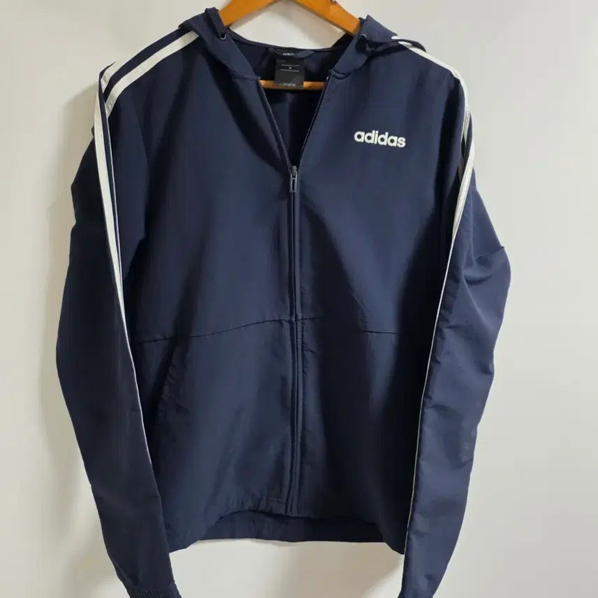 [BUNJANG] Adidas Essential 3-Stripes Windbreaker Navy M (DU0461) / 아디다스 에센셜 3선 윈드브레이커 바람막이 네이비 M (DU0461)