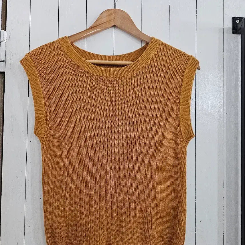 [BUNJANG] Women's U-Neck Knit Vest - Camel, Free Size / 새상품 여성 니트조끼 Free 카멜 U넥 니트 조끼 기본핏 베스트