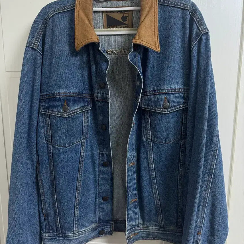 [BUNJANG] Vintage Denim Jacket with Leather Collar / 빈티지 데님자켓
