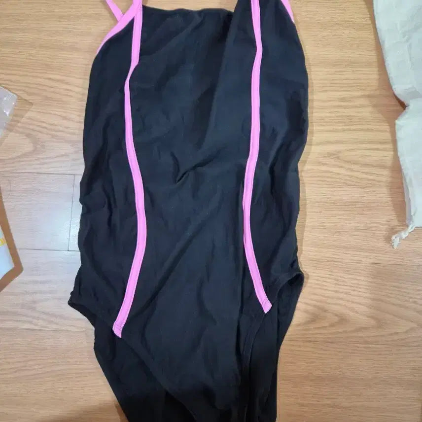 [BUNJANG] Rally Swimsuit Size 100 / 랠리수영복100