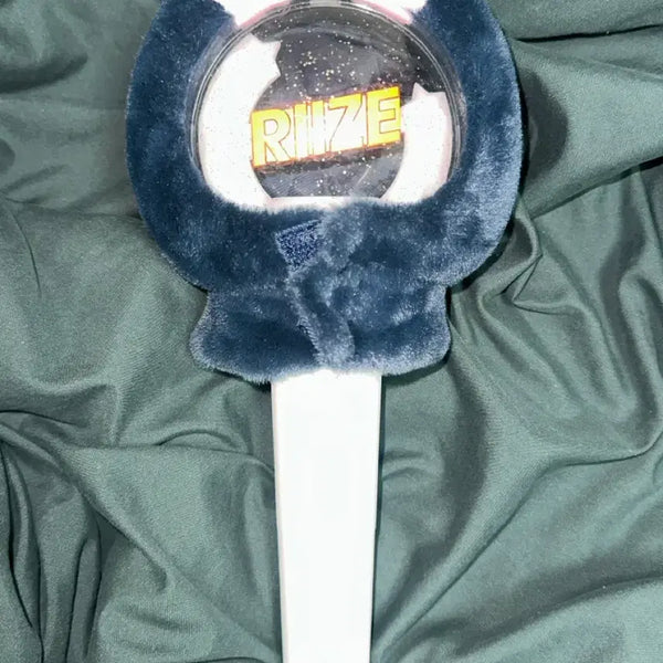 [BUNJANG] RIIZE Official Lightstick + Tonnyongdeok Cape Bundle Set / 라이즈 응원봉 + 토냥덕 케이프