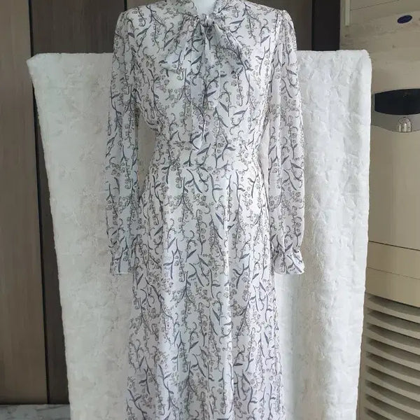 [BUNJANG] Chiffon Floral Pattern Long Dress / 쉬폰 플라워 패턴 롱 원피스~