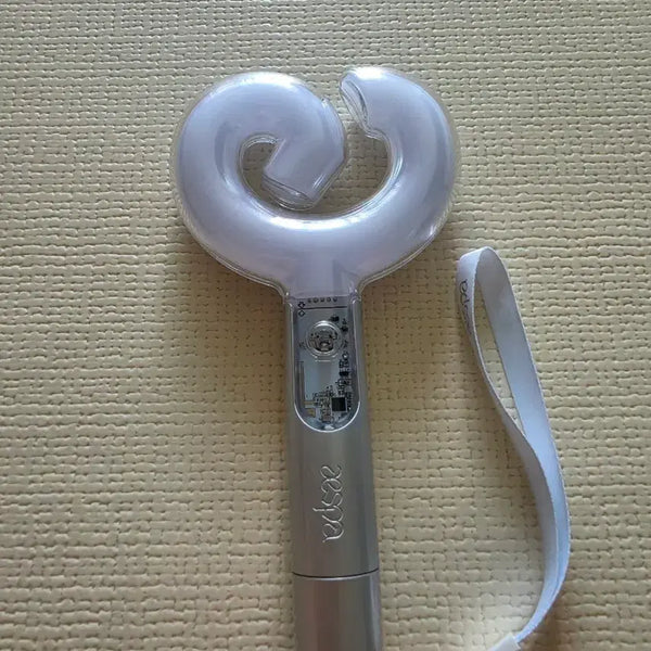 [BUNJANG] aespa Official Lightstick Ver.2 Pretzel / 에스파  공식 응원봉 2 프레첼