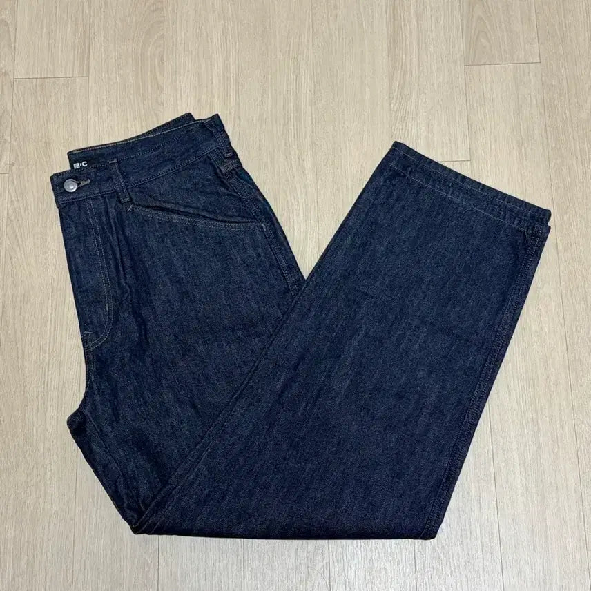 [BUNJANG] Uniqlo C Barrel Jeans (69 Navy) Size 31 / 유니클로C 배럴진(69Navy) 31