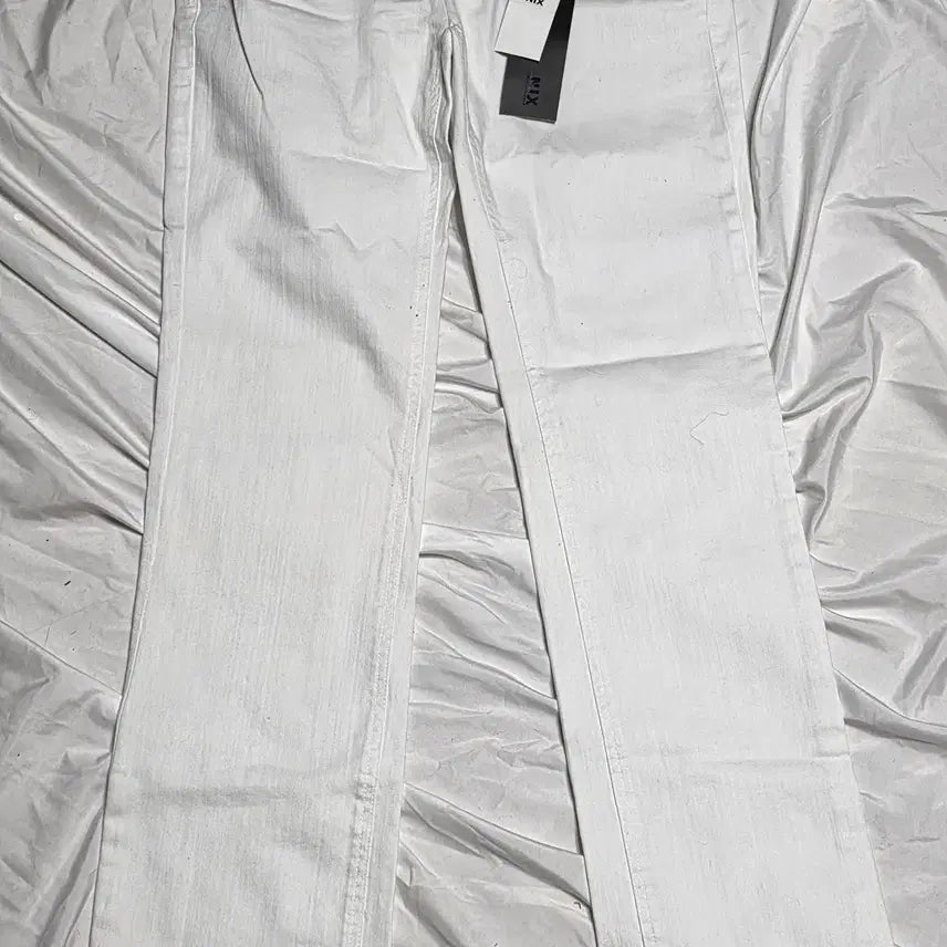 [BUNJANG] NIX White Denim Pants Size 66 / (새상품) 닉스 NGJMPT2110 화이트 데님 팬츠 사이즈66