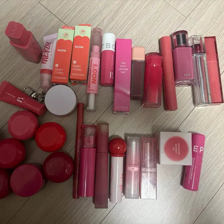 [BUNJANG] Bundle Set of 30 Lip Products / 립제품 30개 일괄