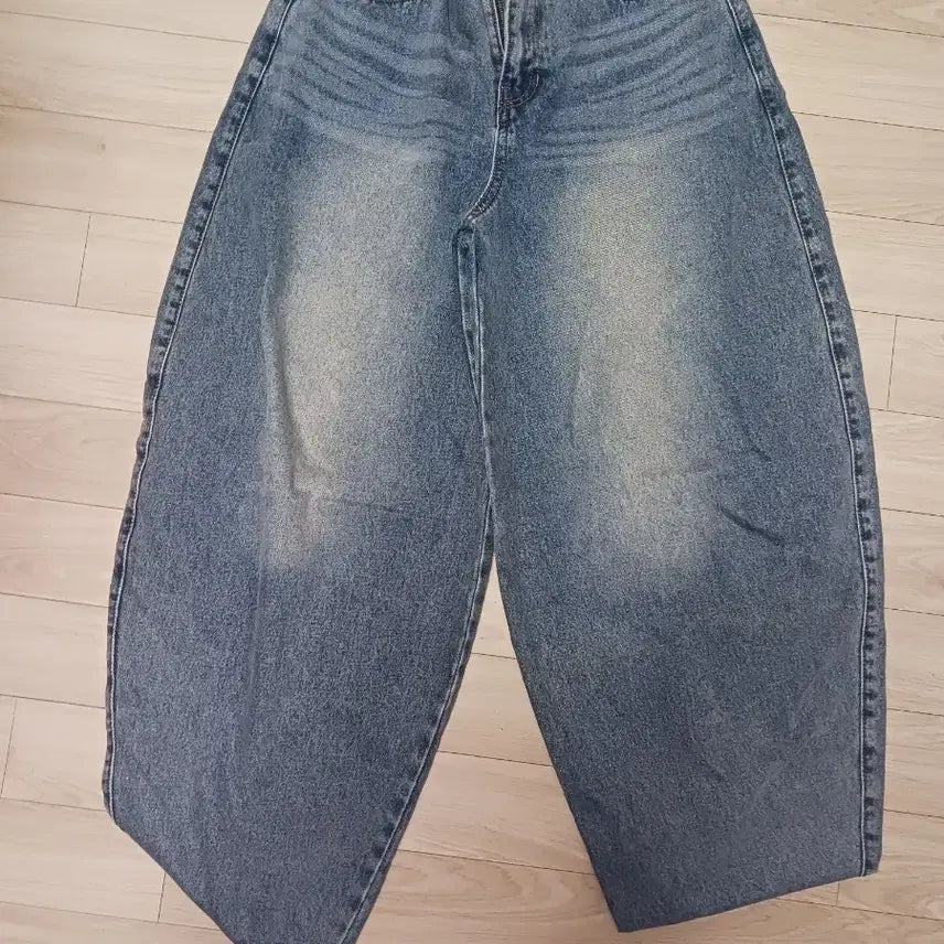 [BUNJANG] Balloon Fit Denim Pants / 벌룬핏 데님팬츠