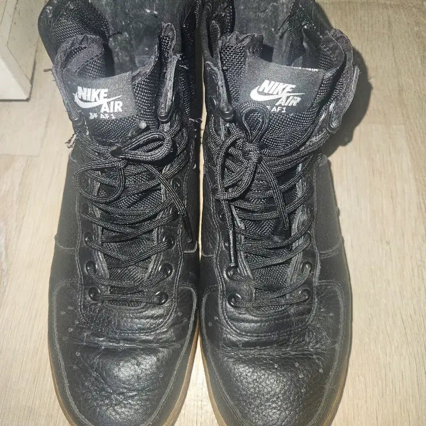[BUNJANG] Nike Special Field Air Force 1 Mid Black Gum Sole / NIKE 나이키 스페셜 필드 에어포스 1 미드 블랙 검솔275