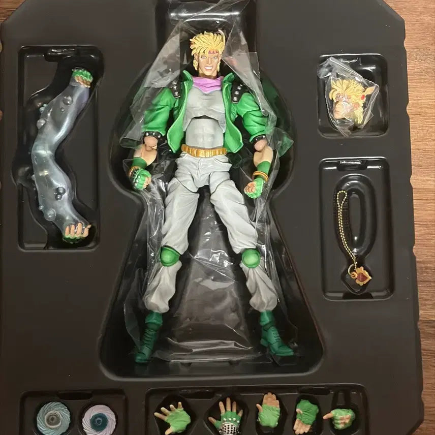 [BUNJANG] JoJo's Bizarre Adventure Caesar Zeppeli First Edition Figure / 죠죠 초상가동 시저 체펠리 퍼스트 초판