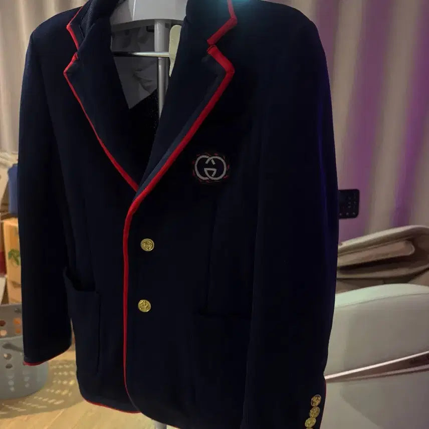 [BUNJANG] Gucci GG Logo Embroidered Trim Navy Blazer Jacket / 구찌 GG 로고 자수 트리밍 네이비 블레이저 자켓 남여공용 90/95