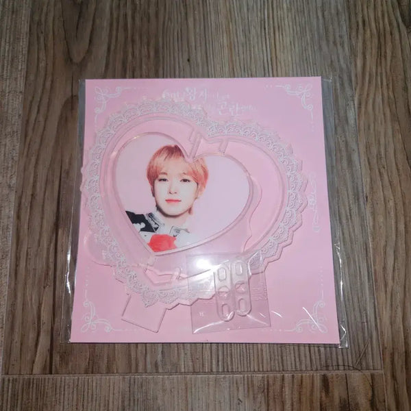 [BUNJANG] NCT WISH 2nd Anniversary Fanmeeting Sakuya Acrylic Turning Stand / 엔시티 위시 2주년 팬미팅 사쿠야 아크릴 터닝 스탠드