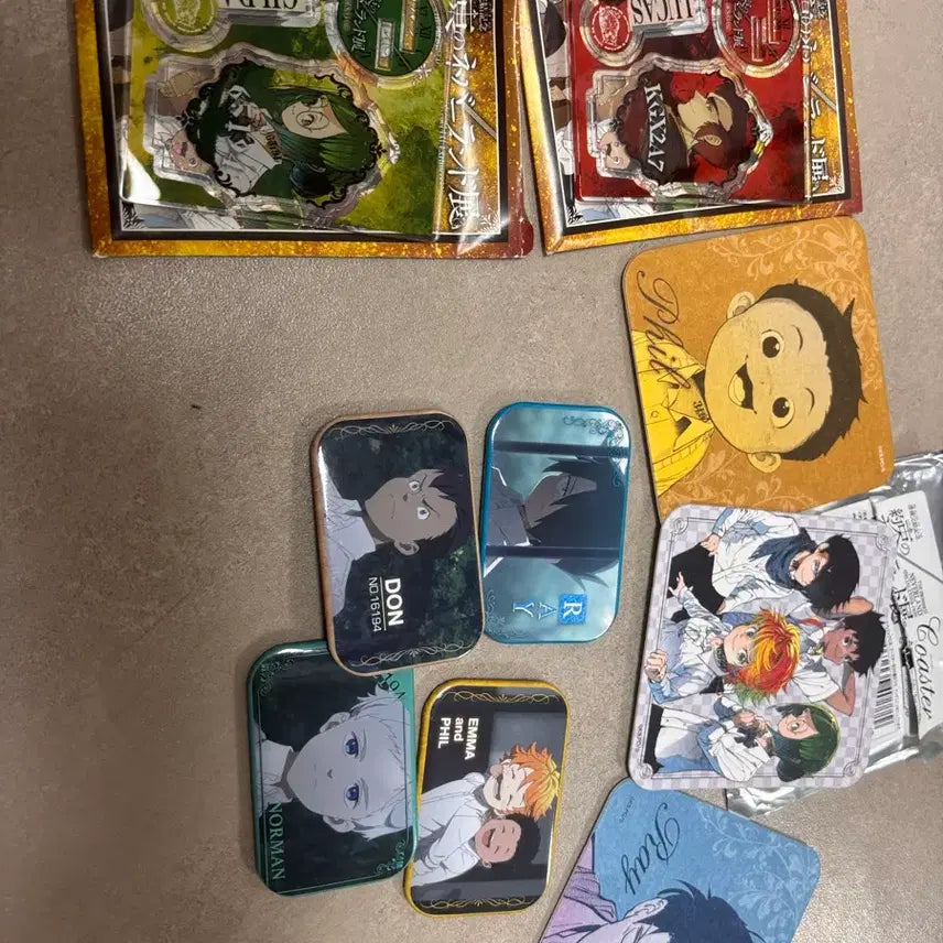 [BUNJANG] The Promised Neverland Bundle Set Acrylic Stands and Cards / 약속의네버랜드 굿즈 일괄판매해요