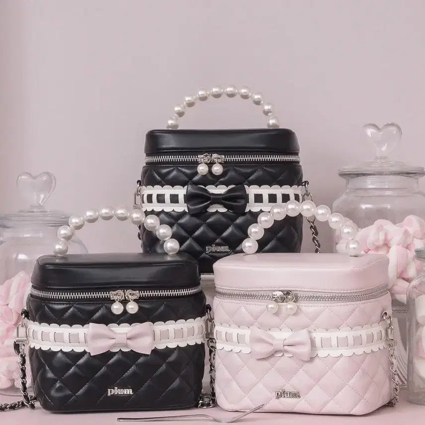 [BUNJANG] Pium Ladder Ribbon Quilting Vanity Bag / pium 피움 사다리 리본 퀄팅 베니티백 가방