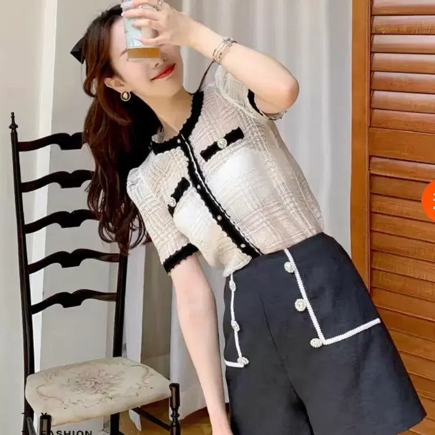 [BUNJANG] Pearl Button Detail Tweed Shorts Black / 진주 단추 장식 반바지 숏 팬츠 블랙