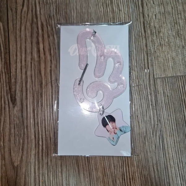 [BUNJANG] NCT WISH Japan Tour Our Wishes MD Karabiner Sakuya Sealed / 엔시티위시 일투 아워위시 일본투어 엠디 카라비너 사쿠야 미개봉