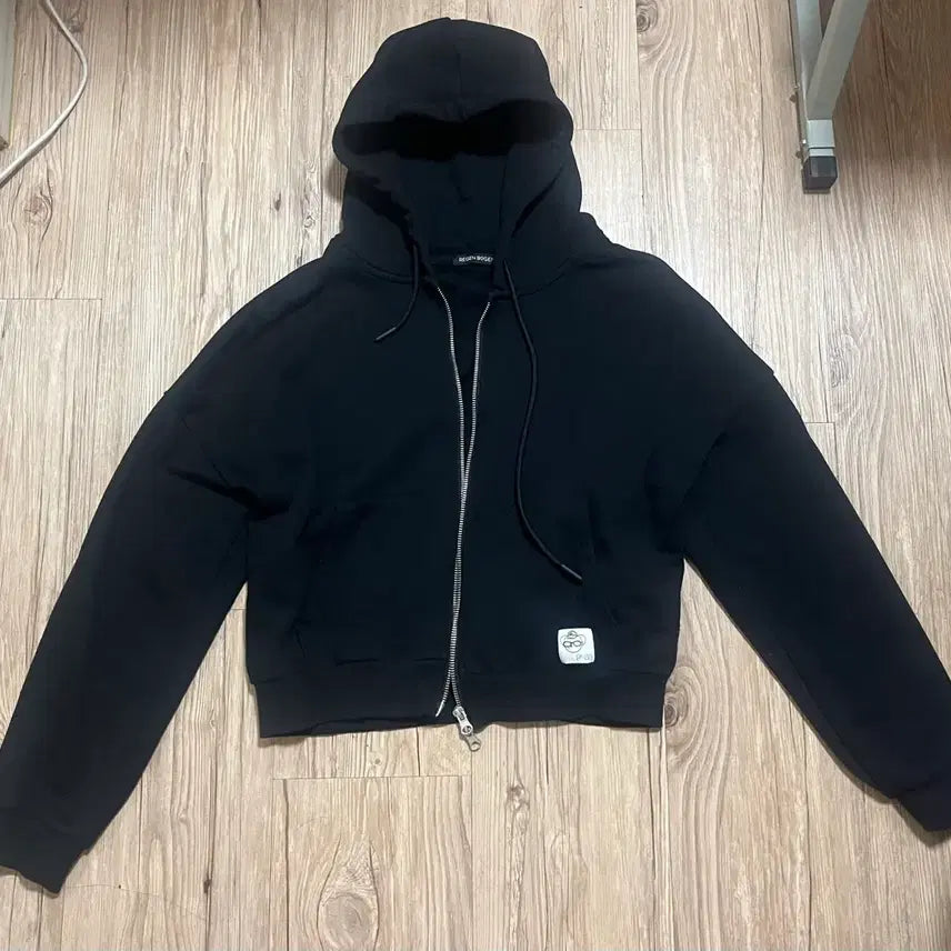 [BUNJANG] Two-Way Semi-Crop Black Hoodie Zip-Up / 투웨이 세미크롭 블랙 후드집업