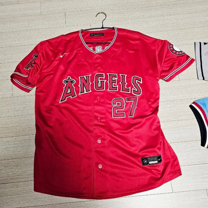 [BUNJANG] MLB Baseball Uniforms & Mizuno Windbreaker Set (Mike Trout, Juan Soto, Luis Hernández) / MLB 야구 유니폼 / 스포츠 져지 판매로 합니다.트라웃. 소토. 에르난데스 미즈노 바람막이