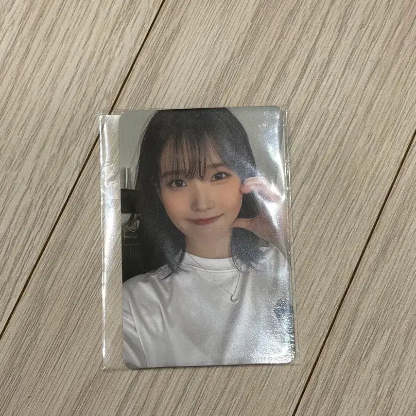 [BUNJANG] IU (Full Name) Instant Exhibition MD Lyricbook Photocard / IU 아이유 순간 전시회 MD 가사집 포카 판매
