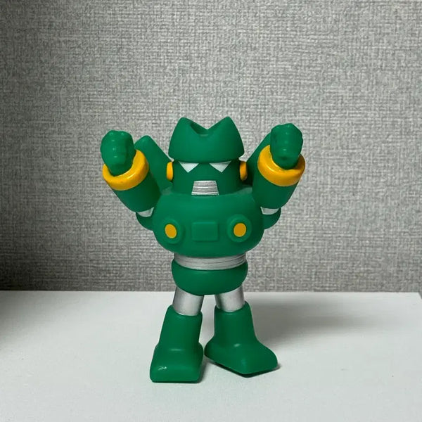 [BUNJANG] Crayon Shin-chan Gundam Robot Figure / 짱구 건담로봇 피규어