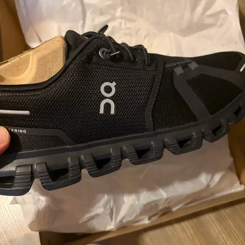 [BUNJANG] OnRunning Cloud 6 Shoes (Size 280/43) Black New / 온러닝 클라우드6 (43 280) 새상품