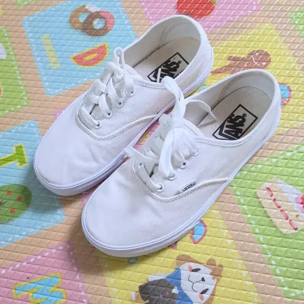 [BUNJANG] Vans Authentic Sneakers White Size 240 / 반스 어센틱 스니커즈 흰색 240