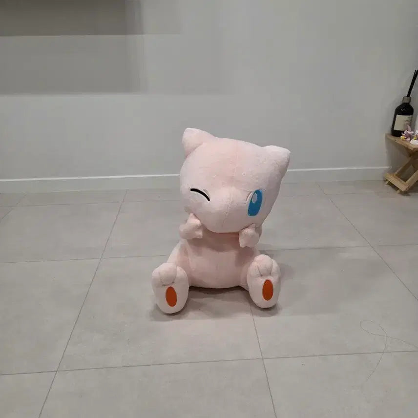 [BUNJANG] Pokemon Mew Large Plush / 포켓몬스터 뮤 대형 인형
