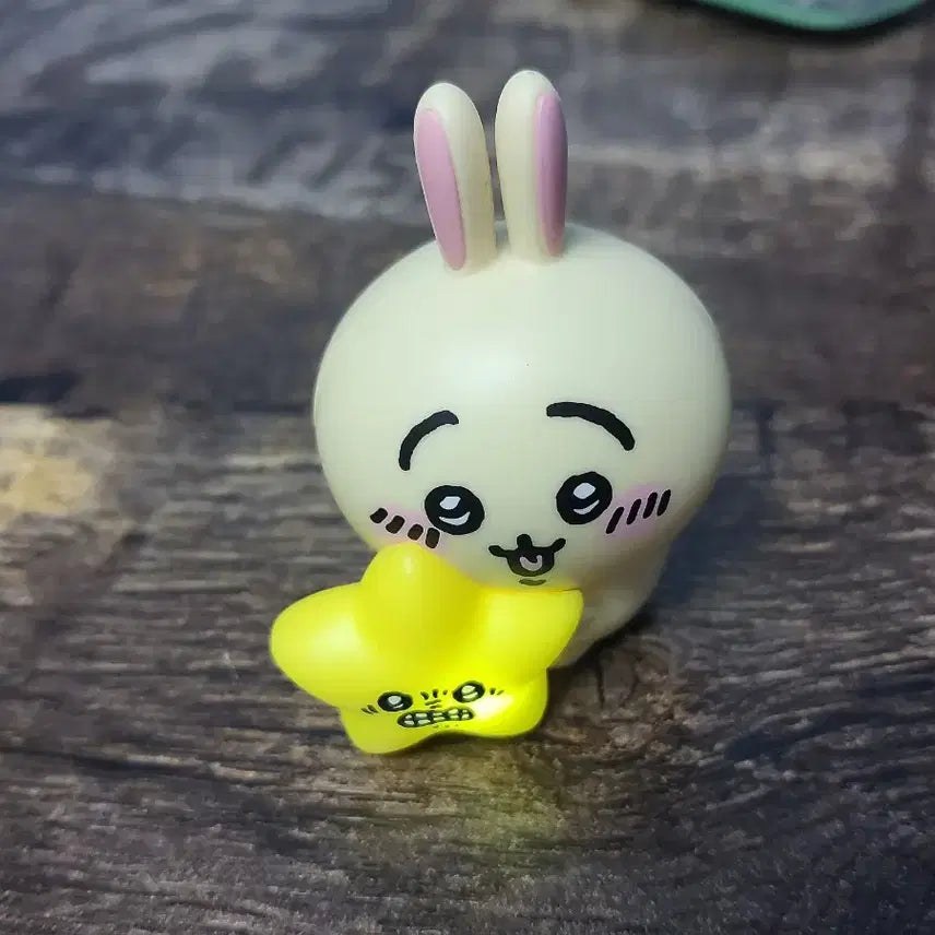 [BUNJANG] Chiikawa Usagi Mini Star Figure / 치이카와 먼작귀 우사기 미니 별 피규어