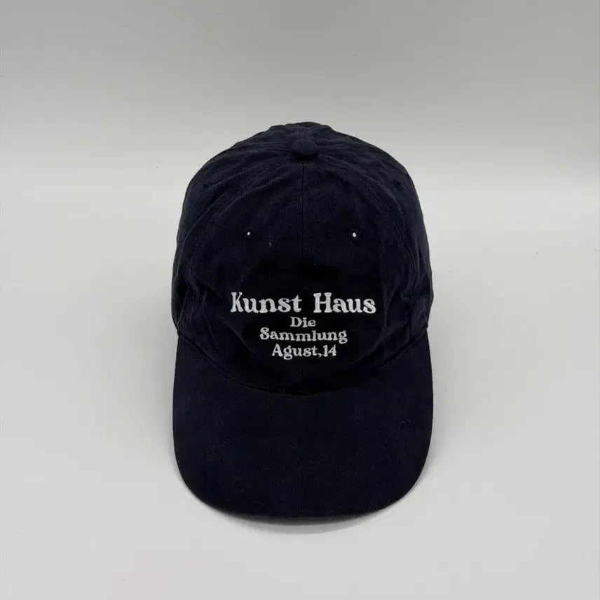 [BUNJANG] Kunsthaus Navy Ball Cap Hat / [F] 쿤스트하우스 네이비 볼캡 모자