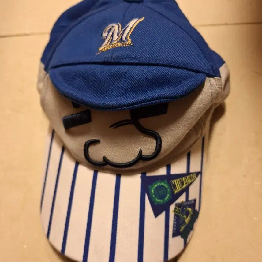 [BUNJANG] Milwaukee Brewers Baseball Cap Size 53 / # 밀워키 브루어스 야구 모자 53 사이즈