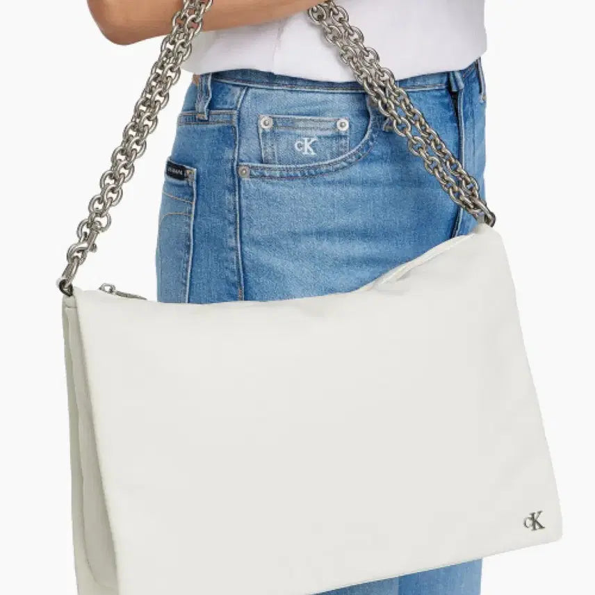 [BUNJANG] Calvin Klein Ivory Micro Monogram Chain Shoulder Bag / 캘빈클라인 아이보리 마이크로 모노체인 숄더백