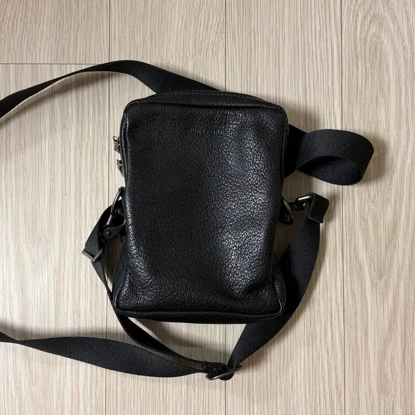 [BUNJANG] Our Legacy Delay Bag Black Leather Crossbody Bag / 아워레가시 딜레이백